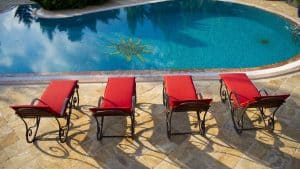 Le carrelage bali pour piscine : types, couleurs et avantages
