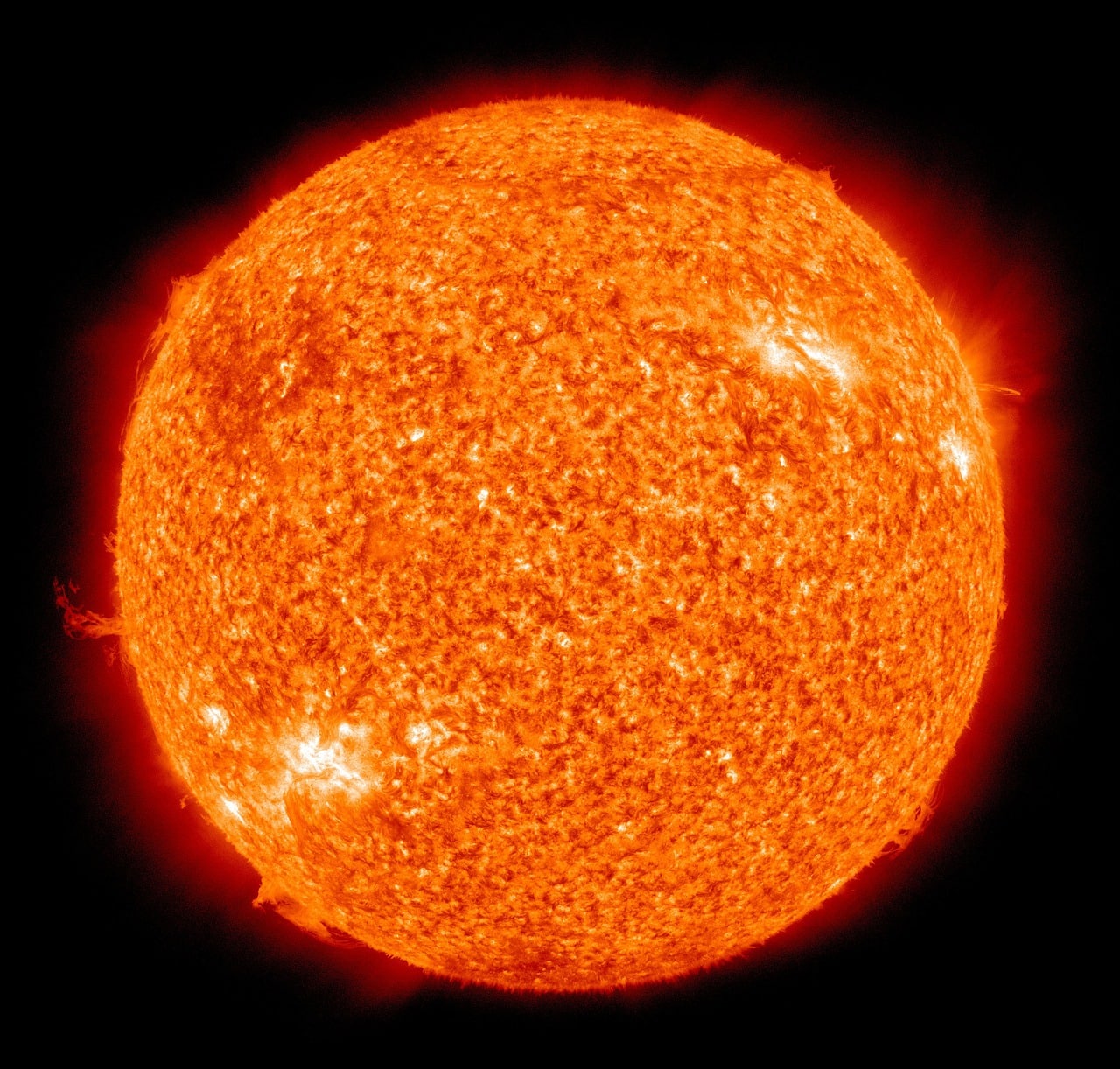 découvrez les régulateurs solaires, essentiels pour optimiser la charge de vos panneaux photovoltaïques. apprenez comment ces dispositifs garantissent une production d'énergie efficace et prolongent la durée de vie de vos batteries grâce à une gestion intelligente de l'énergie solaire.