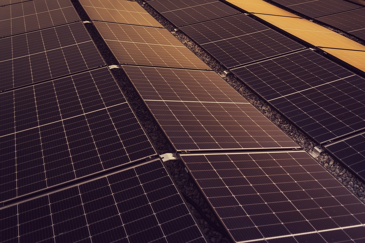 découvrez notre guide d'achat complet pour les panneaux solaires, conçu pour vous aider à choisir le meilleur système pour vos besoins énergétiques. informez-vous sur les différents types de panneaux, leur efficacité, les coûts et les avantages pour optimiser votre investissement dans l'énergie solaire.